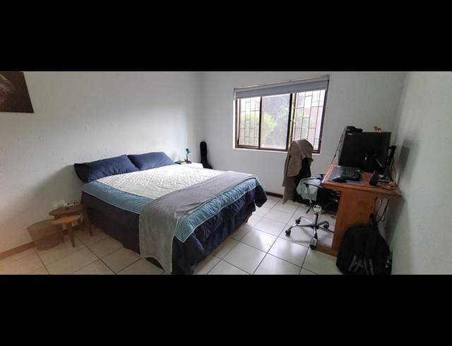 2 BEDROOM TOWNHOUSE FOR SALE IN GLENVISTA